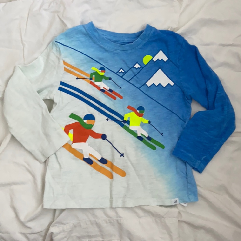 5T BabyGAP long sleeve graphic tee